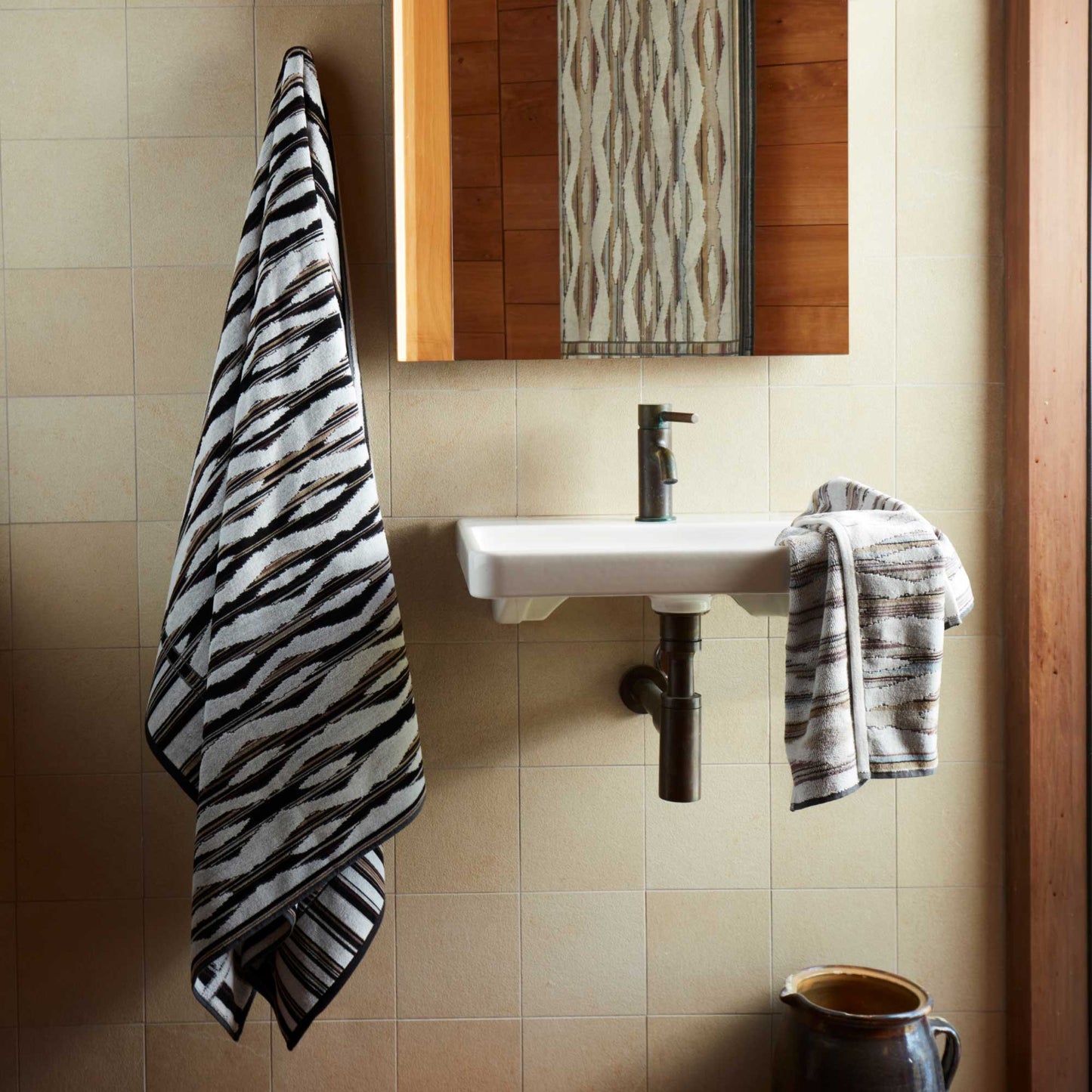 Ripple Dark 70 x 140