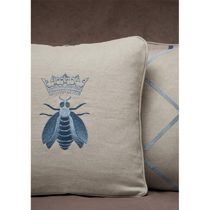 Natur Art metallic Ape Regina White with silver embroidery