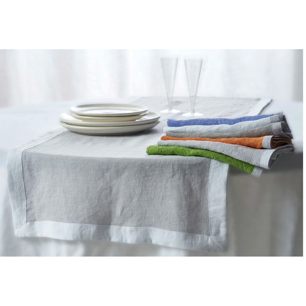 Day by day White with light grey border