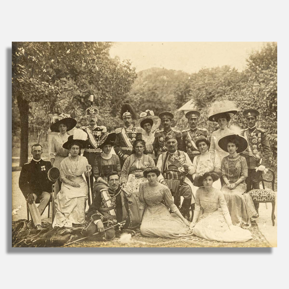 Royal Family 27 x 29