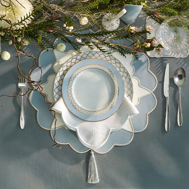 Crystal White / Light Blue