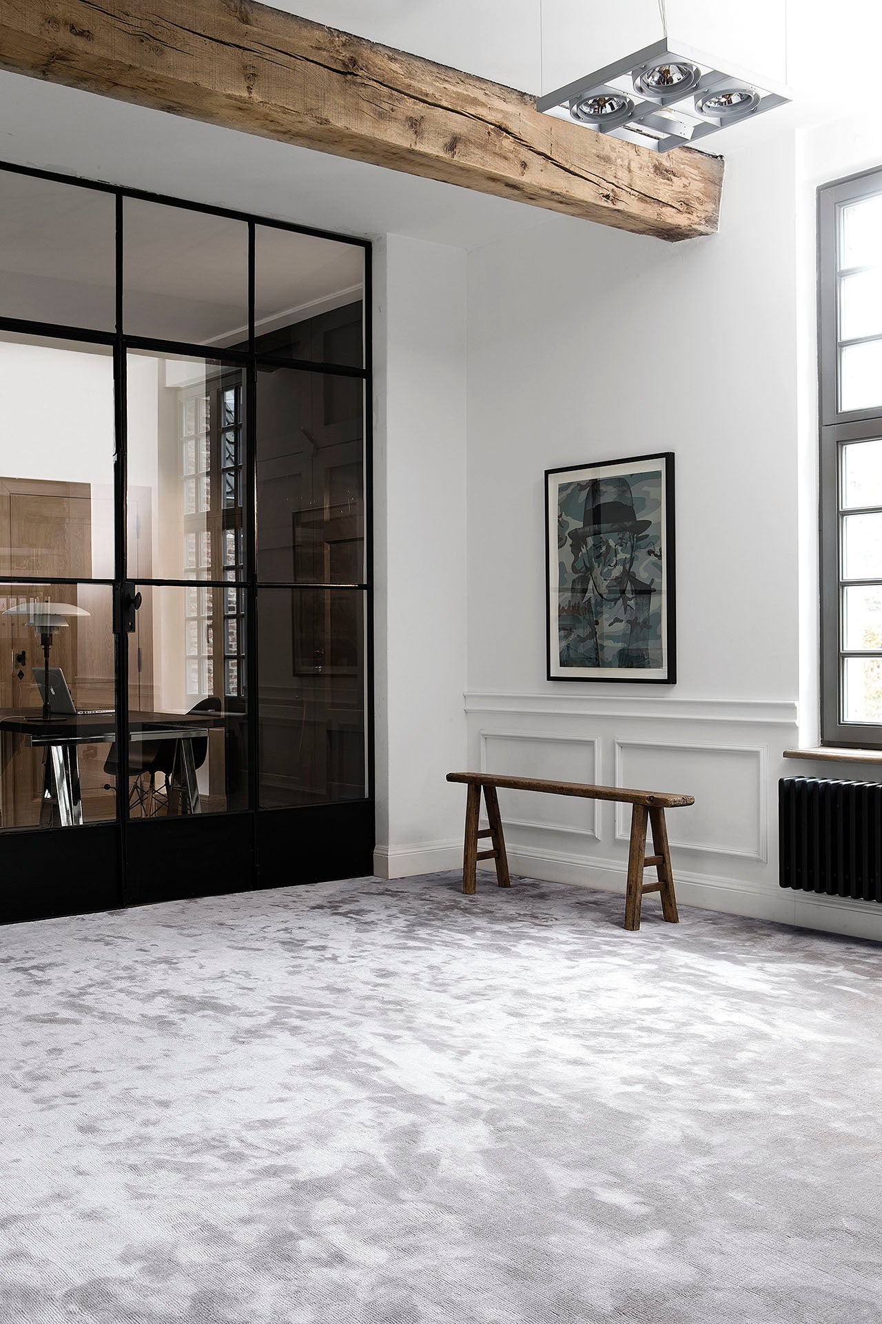 Prestige Lunar Rock 400 x 270