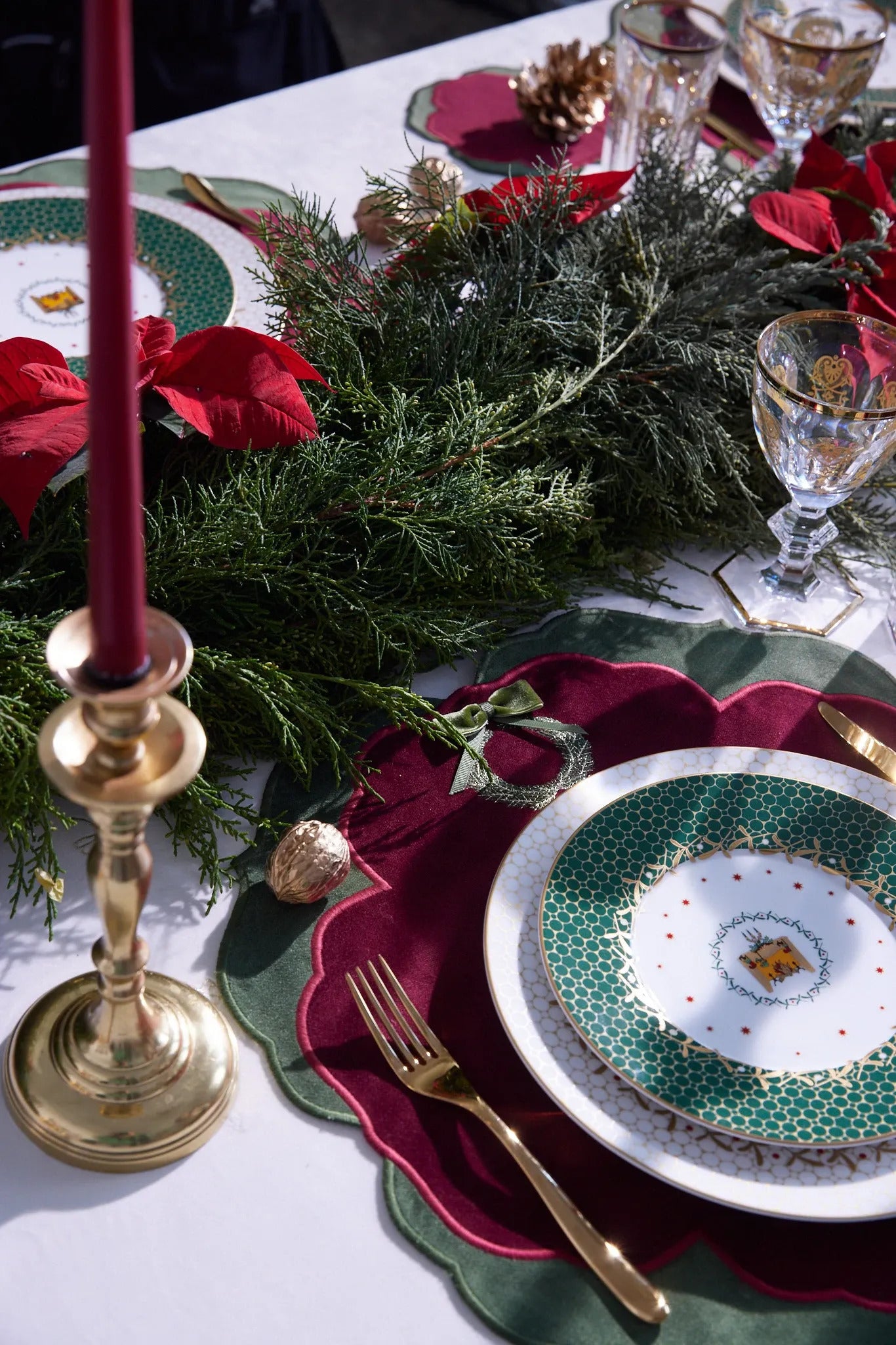 Christmas Wreath Burgundy