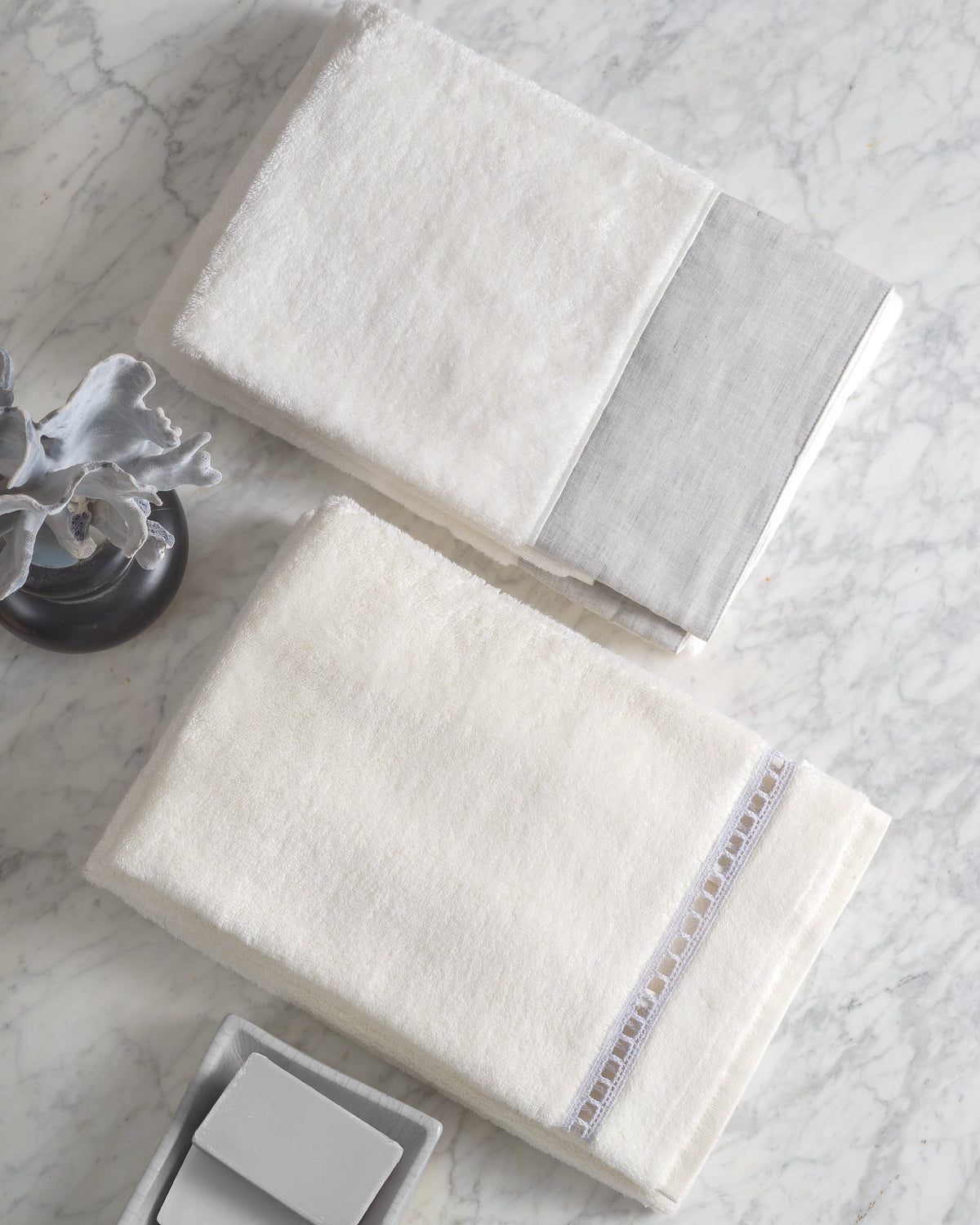 Bath Essentials Lino