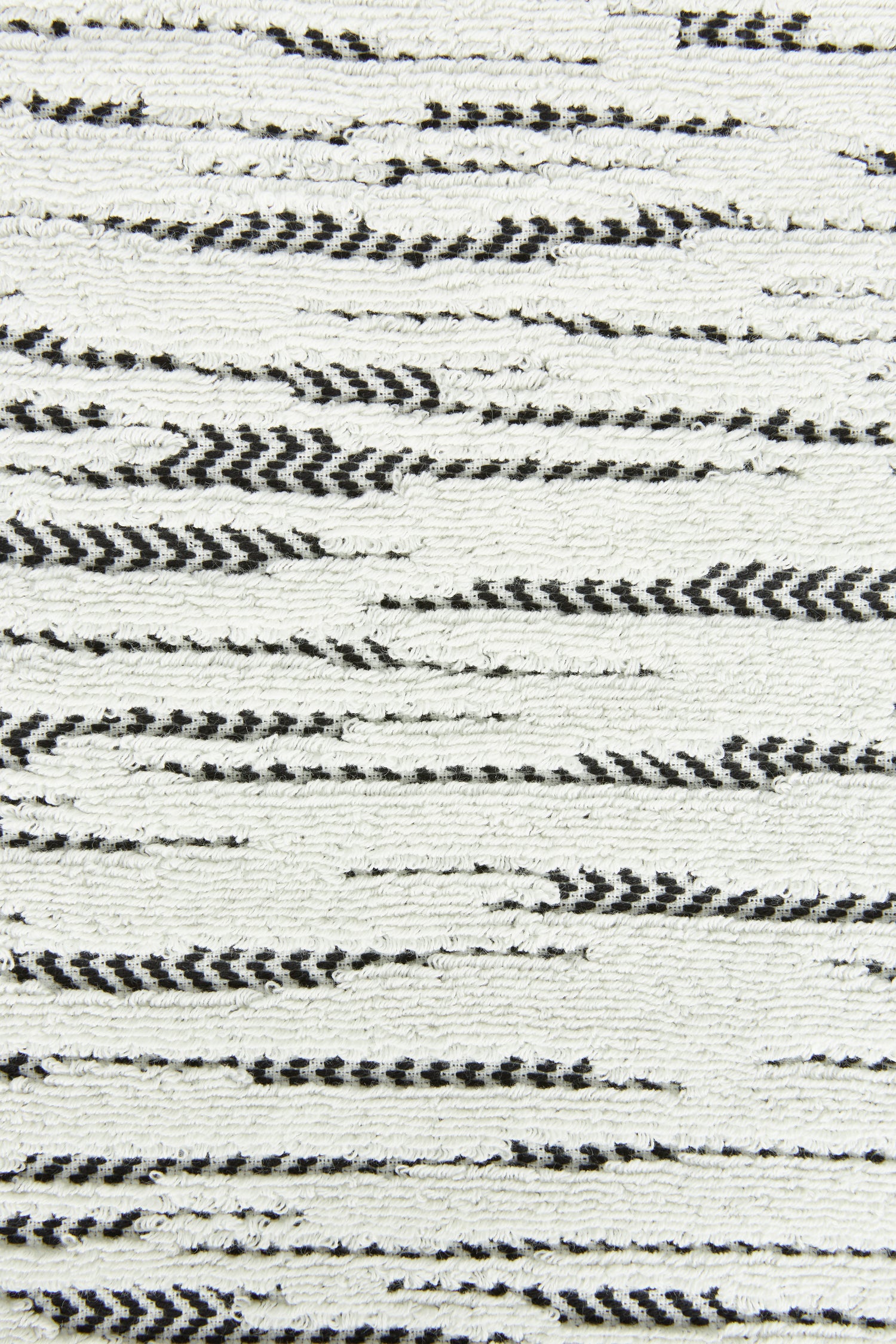 Carlyle White 70x115