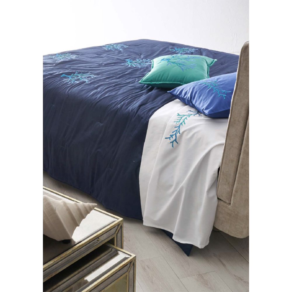 Quilted bedspreads Mastro Raphael Coralli White with blue and green embroidery