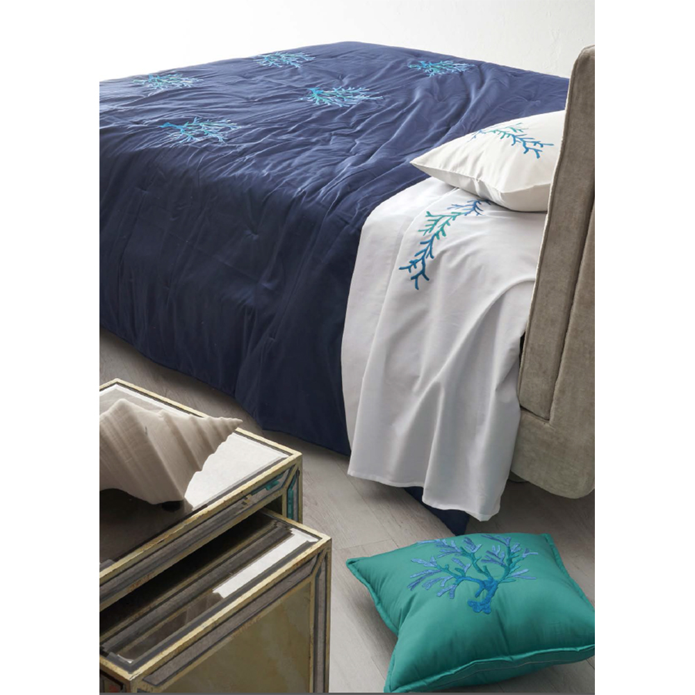 Quilted bedspreads Mastro Raphael Coralli White with blue and green embroidery