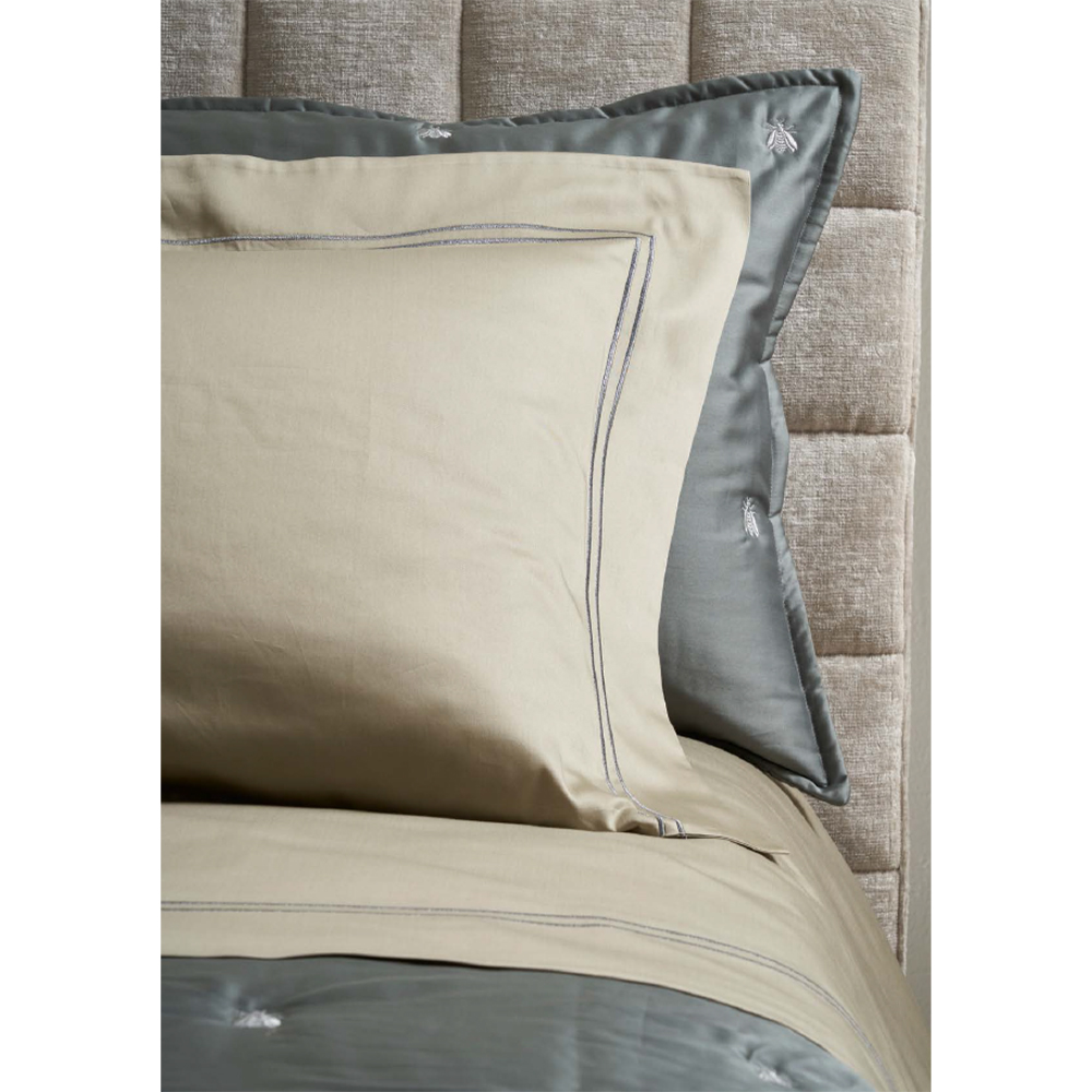 Bedding sets Mastro Raphael Api ricami metallici