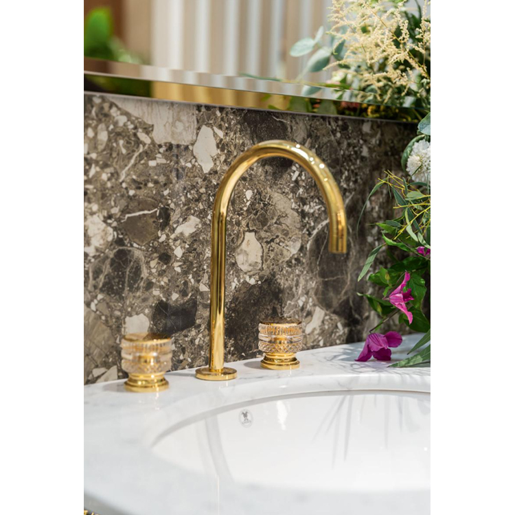 Bathroom Oasis 3-hole faucet Charlotte